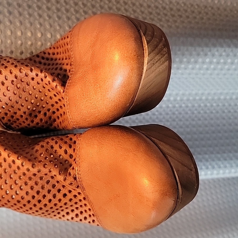 Free People Logan Clogs Size 38 - Picture 3 of 7